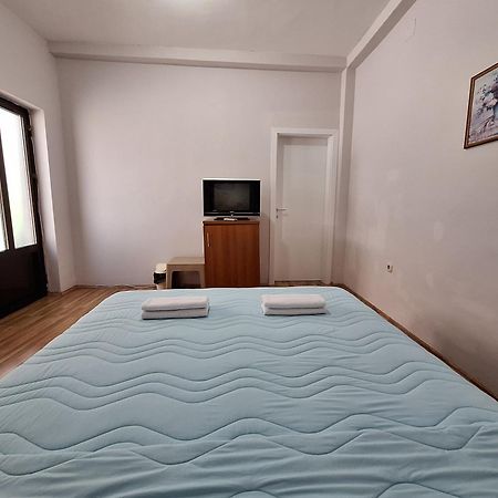 Studio Apartments Oleg Ohrid Extérieur photo