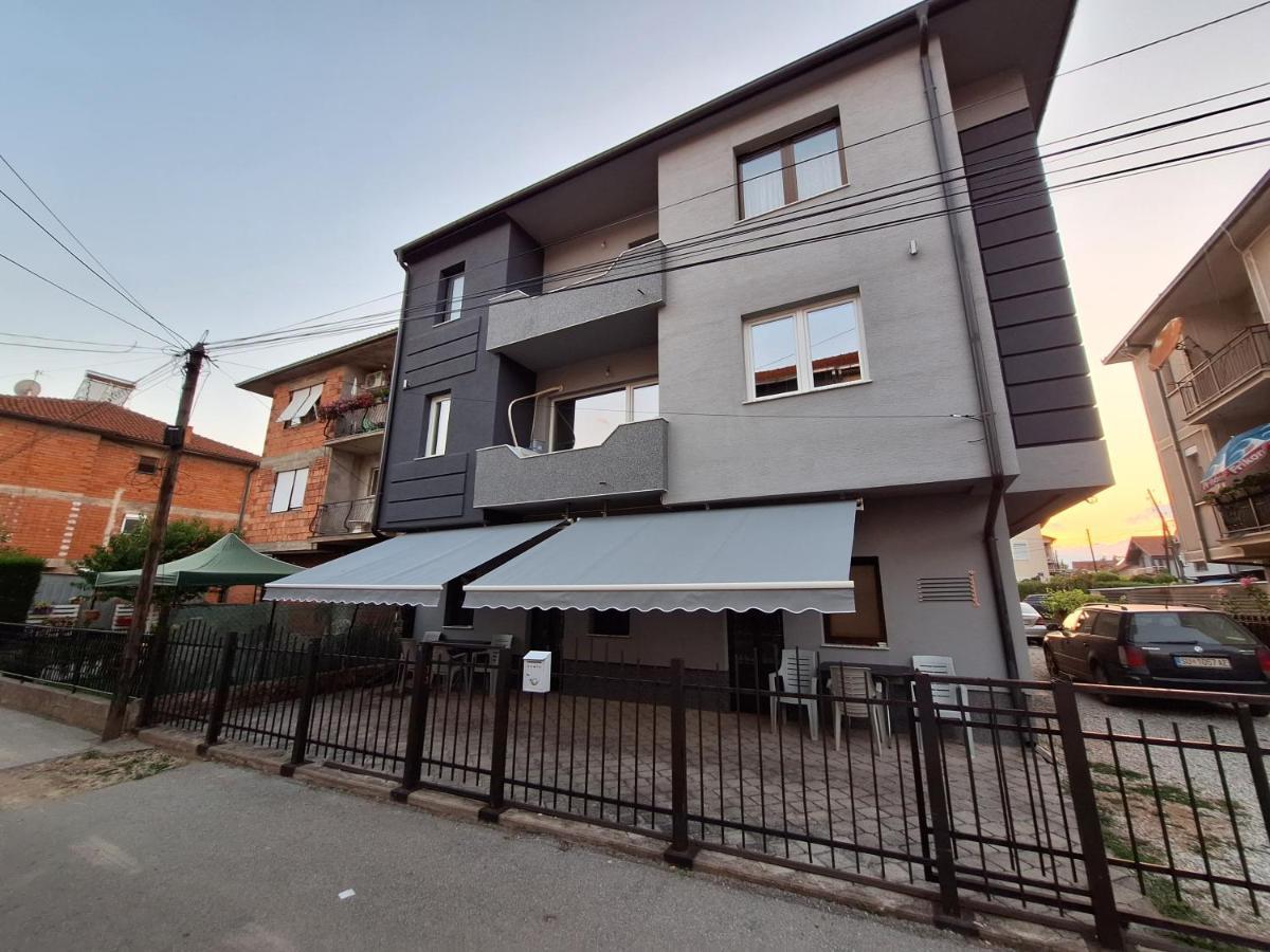 Studio Apartments Oleg Ohrid Extérieur photo